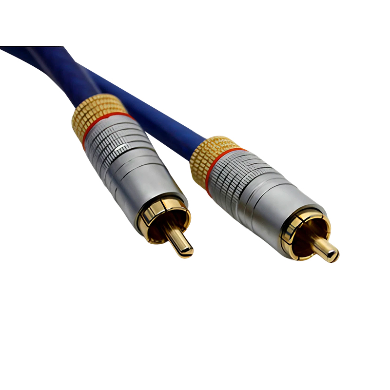 How can RCA audio cable avoid signal attenuation during long-distance transmission?